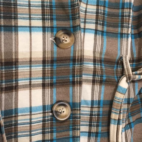 💜 Light weight button down jacket. Small - Picture 3 of 7